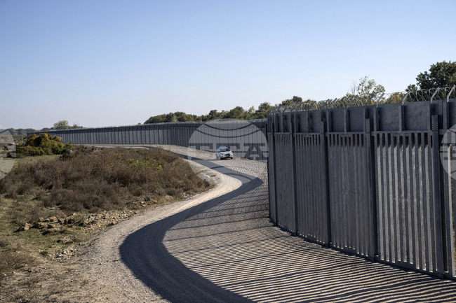 Не се наблюдава ръст на мигрантския поток на гръцко-турската граница заради събитията в Близкия изток, съобщи министър