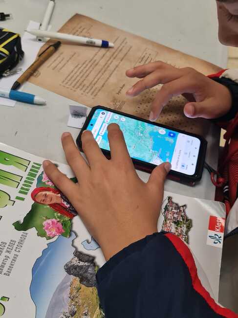 Интерактивен урок по география бе организиран в Българско неделно училище „Свети Седмочисленици“ в испанския град Реус