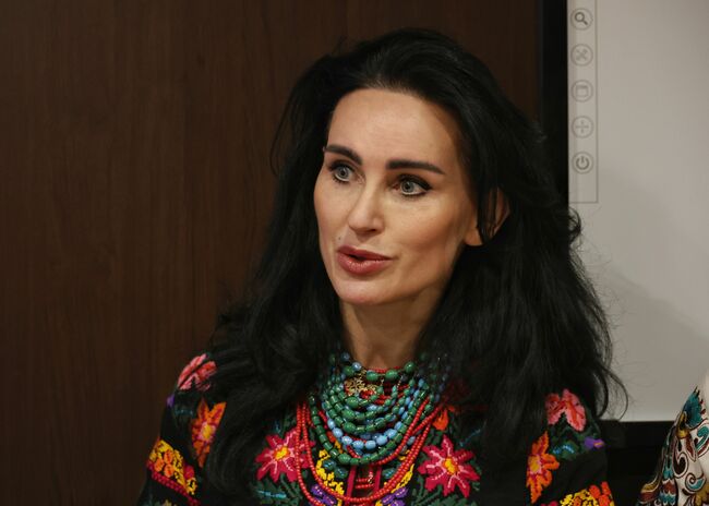 Разчитаме на нашите партньори да продължим политиките, зад които застана международната общност, каза посланикът на Украйна Олеся Илашчук