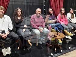 Шумен - „Пълнолудие - отложен живот” - театър