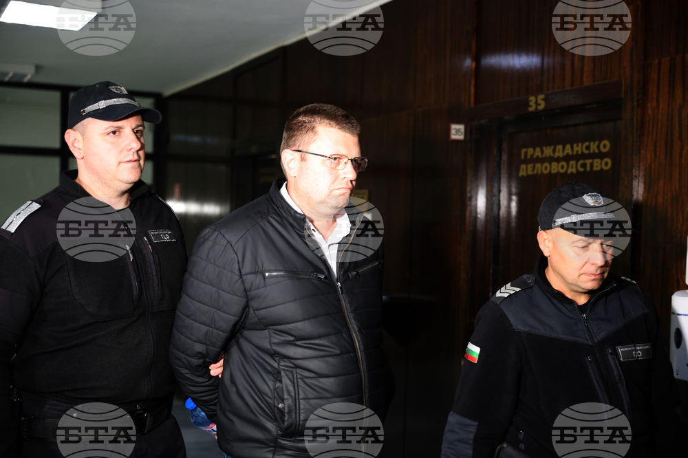 Благоевград - Окръжен съд - заседание - обвиняеми служители на МВРР