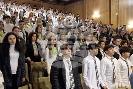 Велико Търново - Професионална гимназия по туризъм „Д-р Васил Берон“ отбеляза тържествено 200 години от рождението на своя патрон