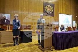 Велико Търново - Професионална гимназия по туризъм „Д-р Васил Берон“ отбеляза тържествено 200 години от рождението на своя патрон