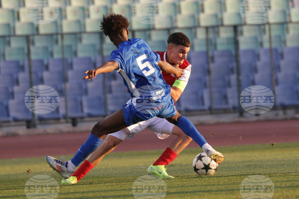 Футбол -  Лига на УЕФА - младежи - ЦСКА - Генк