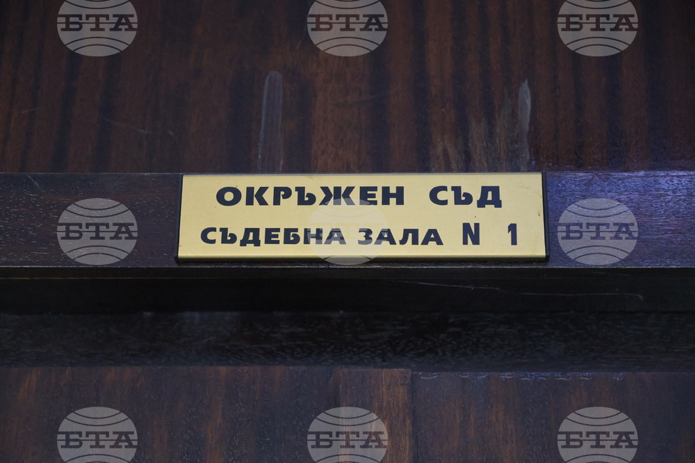 Благоевград - Окръжен съд - заседание - обвиняеми служители на МВР