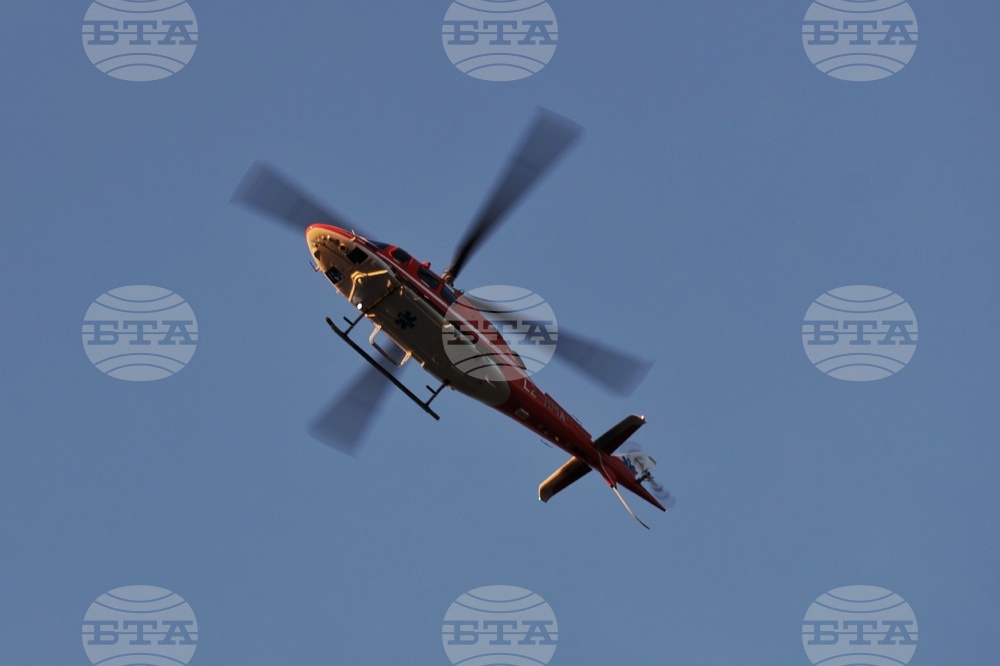 Хеликоптер - медицинска помощ - полет