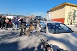 Шумен - полиция - ученици - демонстрация