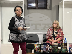 Свищов - Веселина Кожухарова - творчество - представяне