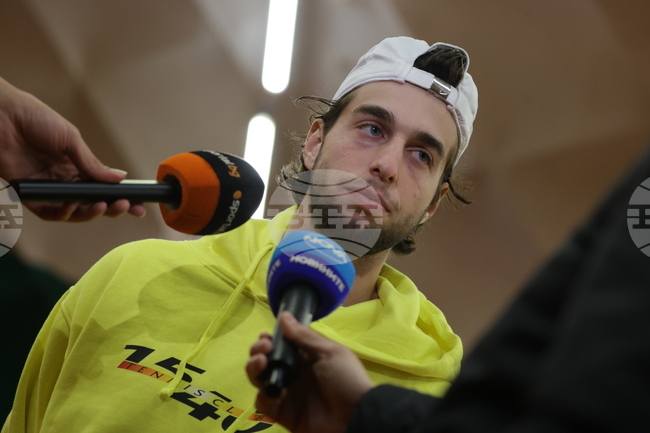 Адриан Андреев загуби в първия кръг на квалификациите на тенис турнир в Жирона от сериите "Чалънджър"