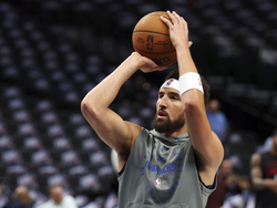 Bulls Mavericks Basketball