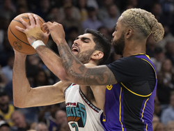 Lakers Grizzlies Basketball