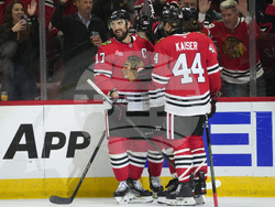 Red Wings Blackhawks Hockey