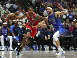 Bulls Mavericks Basketball