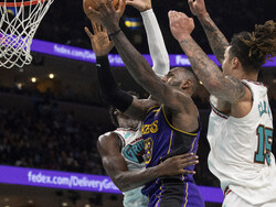 Lakers Grizzlies Basketball