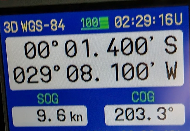 Ден 27 - екватор - Антарктида - Св. св. Кирил и Методий - НИК 421 - военен кораб - научноизследователски кораб
