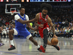 Bulls Mavericks Basketball