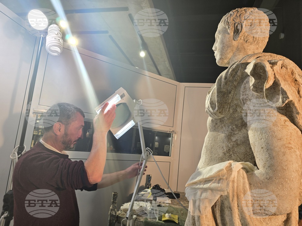 Петрич - реставрация - Хераклея Синтика скулптура