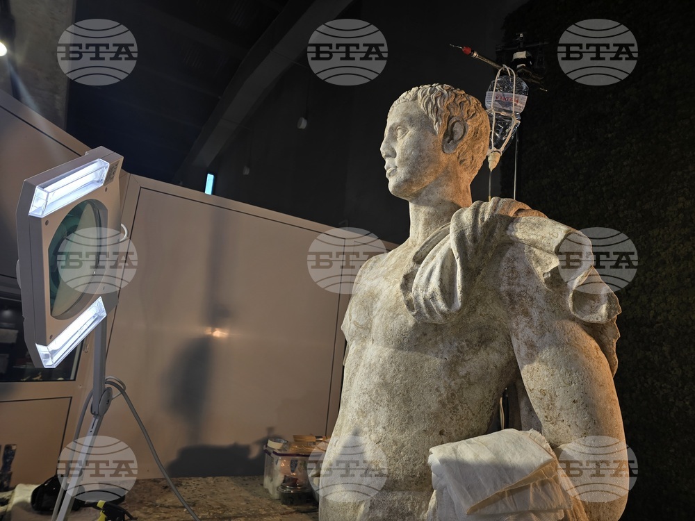 Петрич - реставрация - Хераклея Синтика скулптура