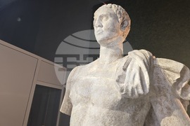 Петрич - реставрация - Хераклея Синтика скулптура