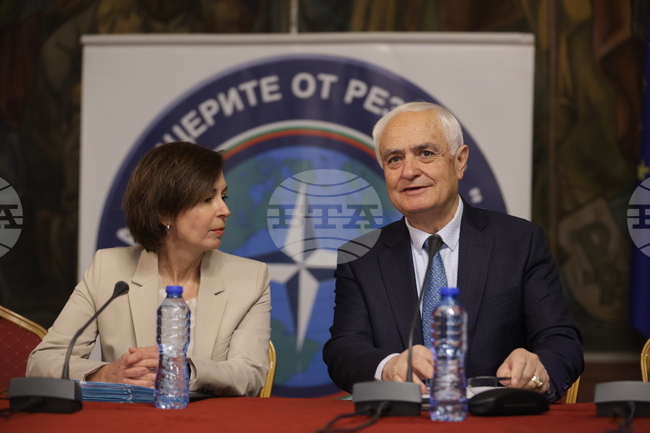 Форум - „Sofia Information Integrity“