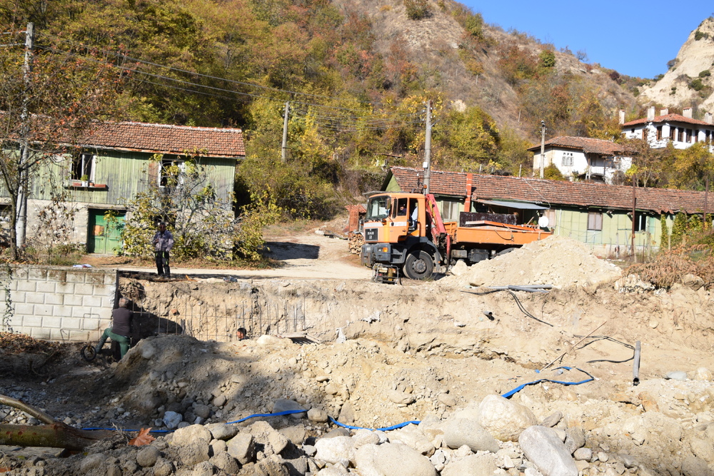 Община Сандански изгражда нов масивен мост в Мелник