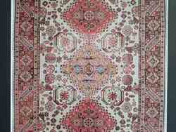 Сливен, Дора Куршумова, книга, килим модел "Глробницата", снимка:Велина Василева