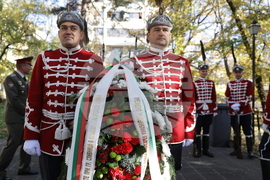 Мавзолей-гробница на княз Александър I Батенберг - полагане на венци