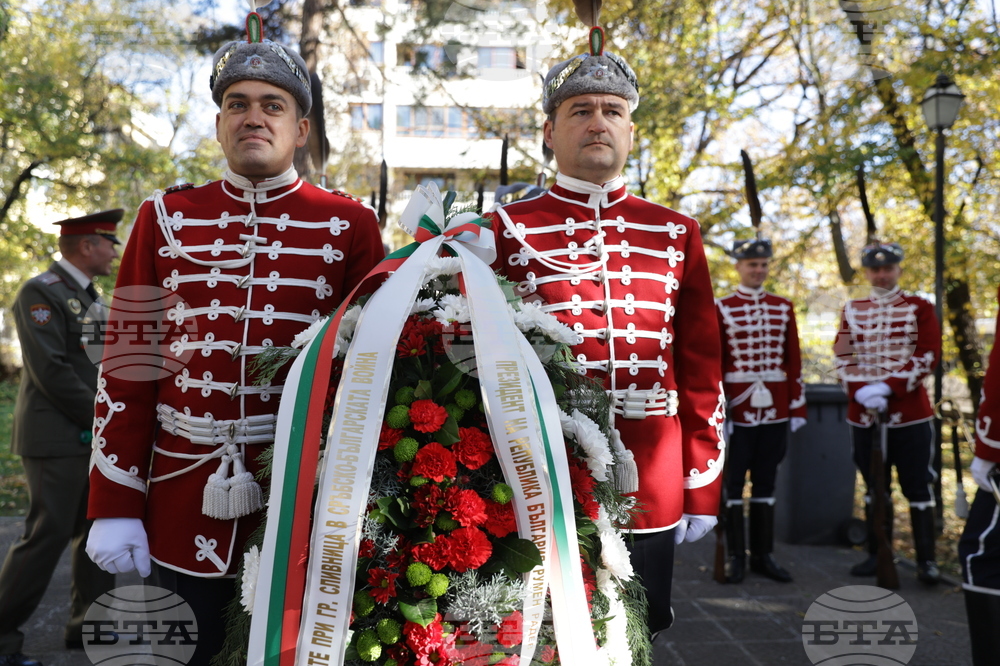 Мавзолей-гробница на княз Александър I Батенберг - полагане на венци