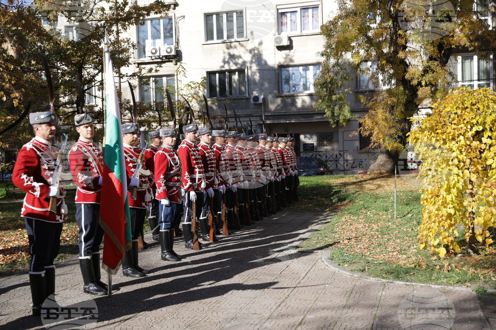 Мавзолей-гробница на княз Александър I Батенберг - полагане на венци