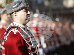 Мавзолей-гробница на княз Александър I Батенберг - полагане на венци