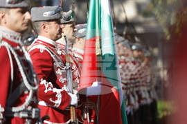 Мавзолей-гробница на княз Александър I Батенберг - полагане на венци