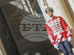 Мавзолей-гробница на княз Александър I Батенберг - полагане на венци