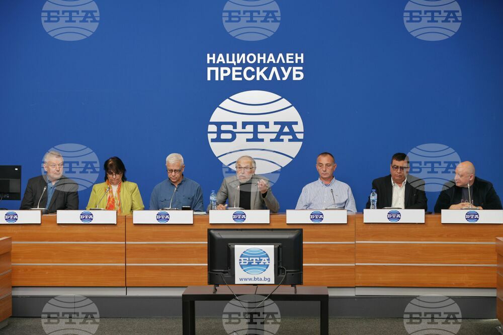 Представители на професионални организации от архитектурно-строителния сектор настояват служебният министър на околната среда да отмени свое указателно писмо от 18 септември