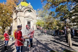 Мавзолей-гробница на княз Александър I Батенберг - полагане на венци
