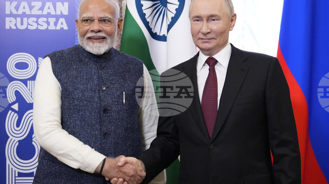 Индийският премиер Нарендра Моди заяви, че е разговарял с руския президент Путин и двамата са обсъдили конфликта в Украйна