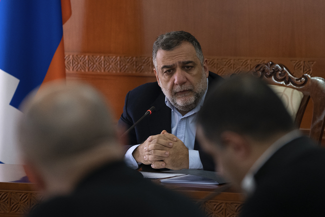 Азербайджан задържа бивш високопоставен служител на арменските сепаратистки власти в Нагорни Карабах
