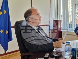 Министърът на културата Найден Тодоров, снимки – Даниел Димитров/БТА