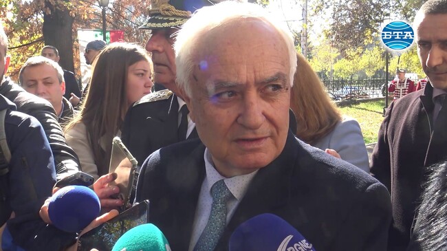 Необходимо е отделянето на 2,5% от брутния вътрешен продукт за военни разходи, заяви Атанас Запрянов