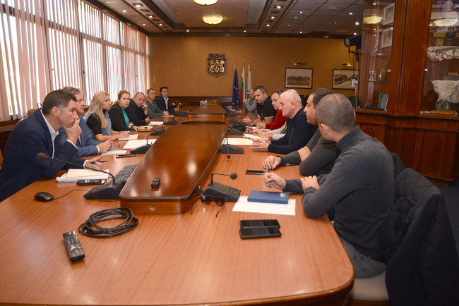 Община Варна призовава гражданите да използват обходните маршрути заради ремонта при Двете кули