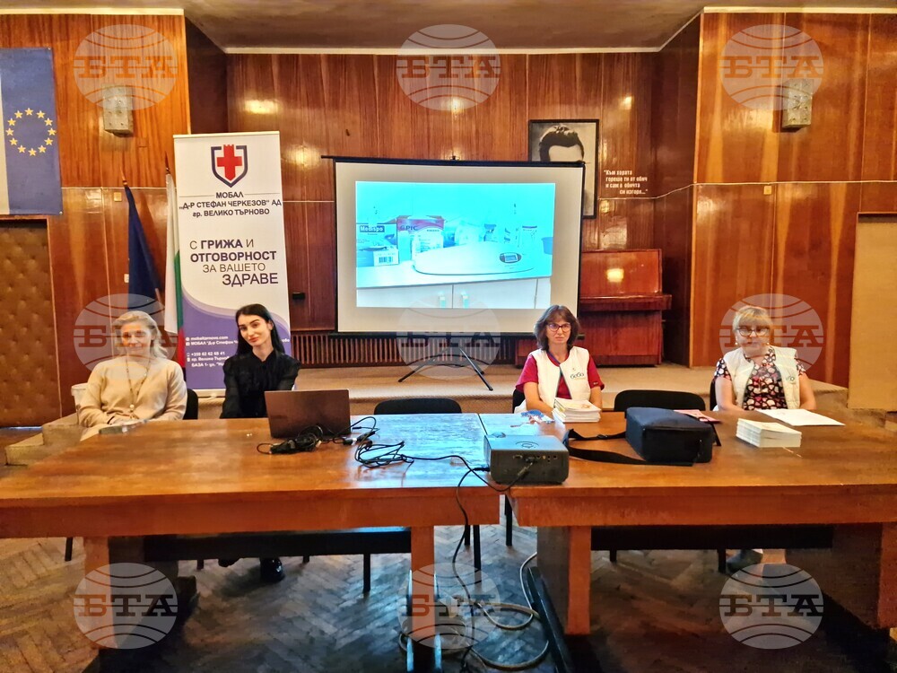 Бъдещи родители се запознаха с условията за раждане в болница „Д-р Стефан Черкезов“ във Велико Търново