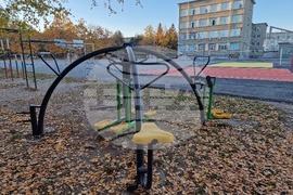 Търговище - Второ Средно училище „Проф. Никола Маринов“ - нова спортна площадка