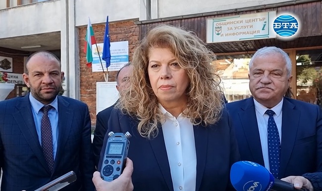 Очакваме от декларациите, които ще прозвучат в понеделник, повече разум, каза вицепрезидентът Илияна Йотова за първото заседание на 51-вото Народно събрание