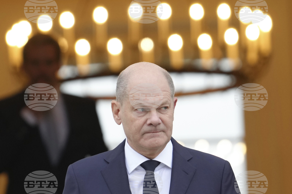 Германия очаква канцлерът Шолц да поиска вот на доверие в Бундестага