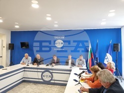 Пазарджик-съветници "Новото време"- пресконференция