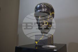 Бургас - Хари Арабян - изложба скулптура