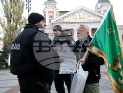 Народен театър “Иван Вазов”- протест