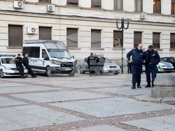 Народен театър “Иван Вазов”- протест