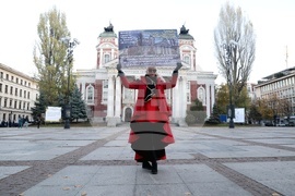 Народен театър “Иван Вазов”- протест