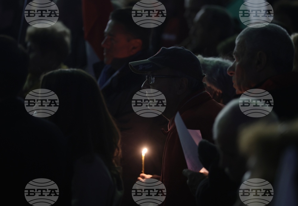 Народен театър “Иван Вазов”- протест