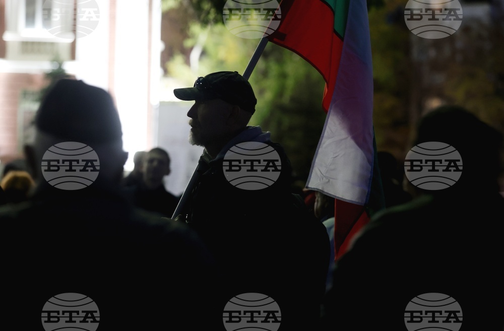 Народен театър “Иван Вазов”- протест